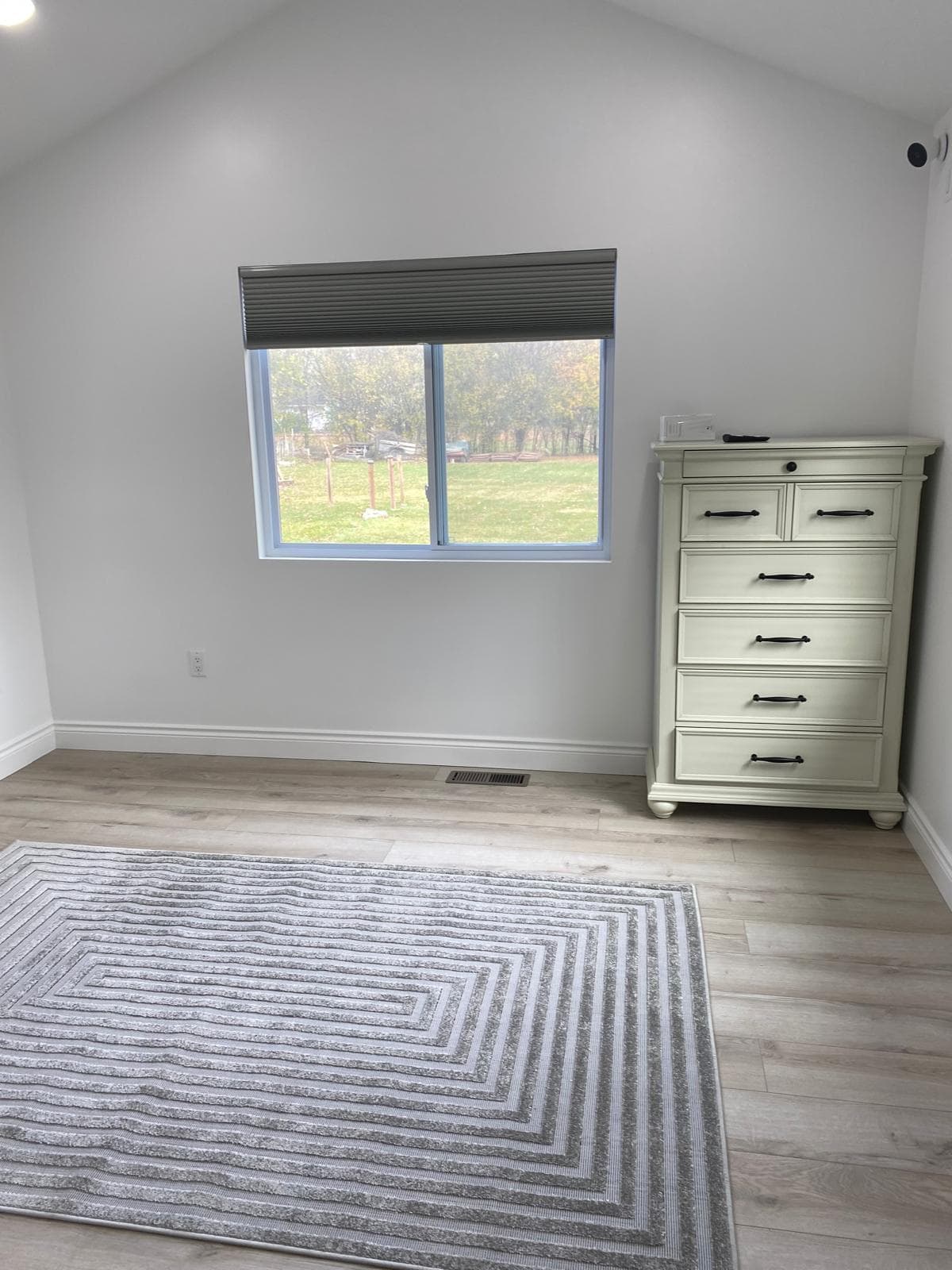 Peaceful Manor Farmington Hills — Resident room