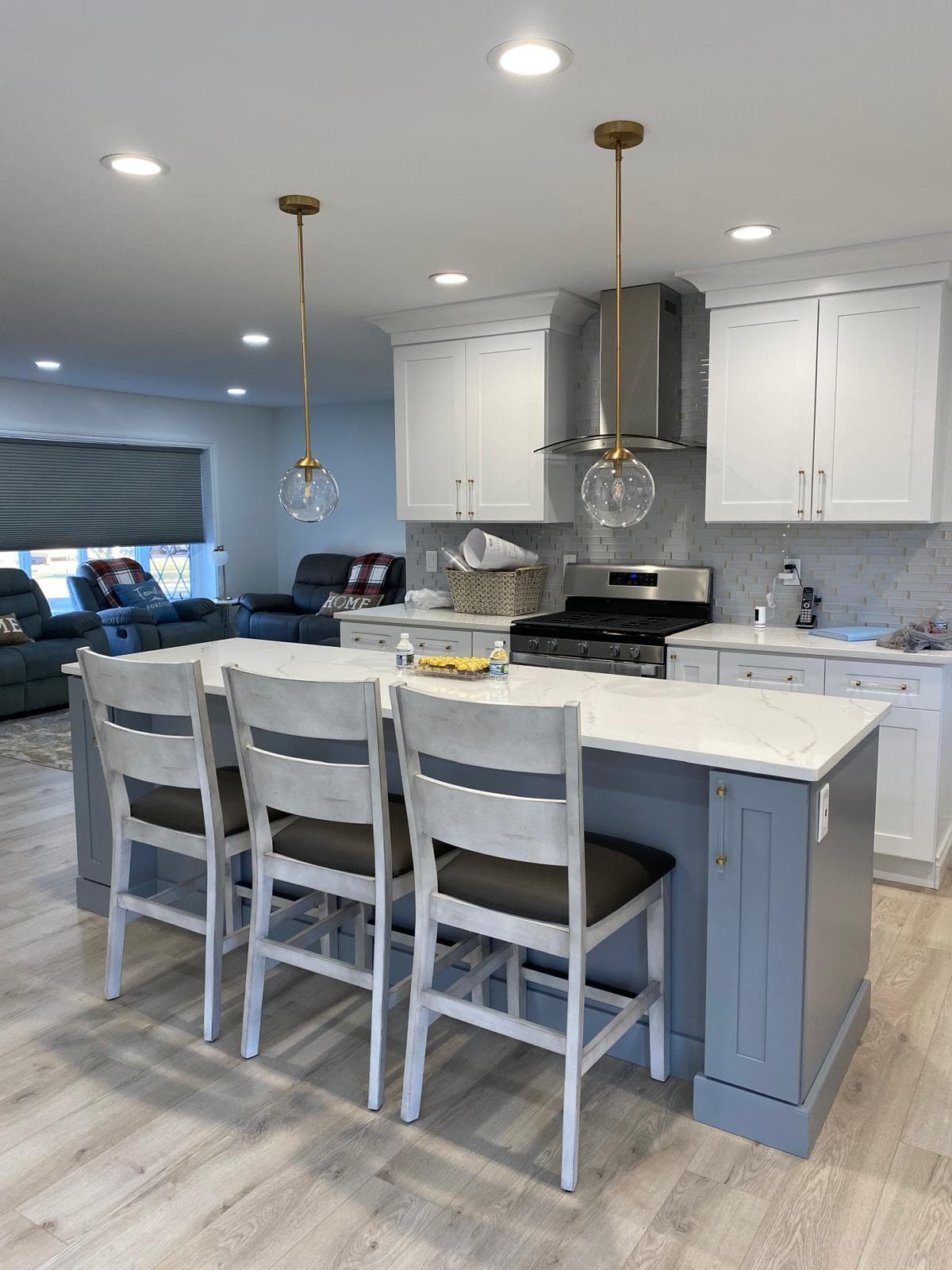 Peaceful Manor Livonia — Kitchen