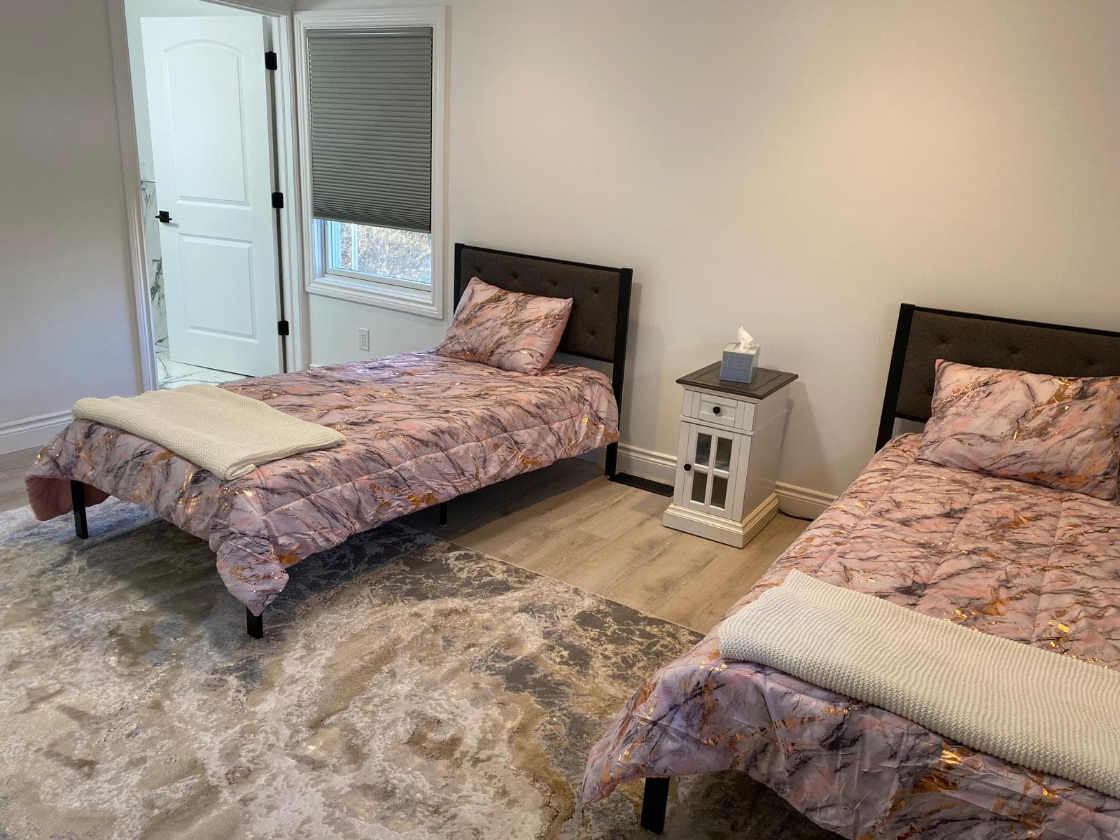 Peaceful Manor Livonia — Resident room